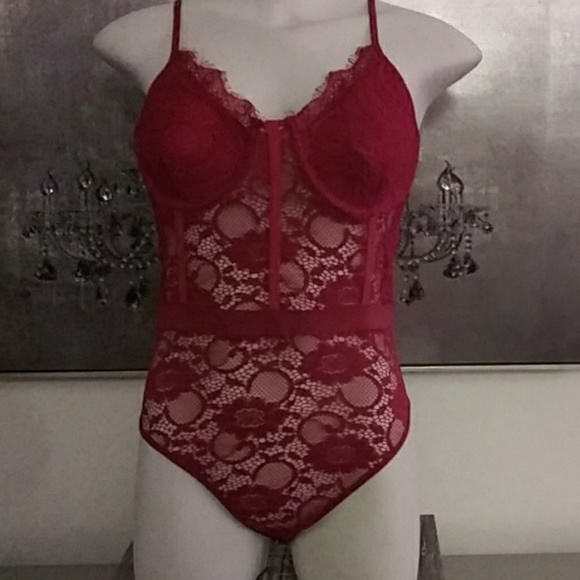 NWT Sexy Red lace bodysuit - Picture 5 of 6